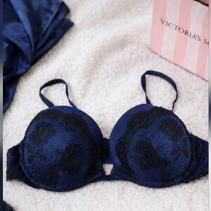 Very Victoria’s Secret Push-Up Bra | 32D | Blue & Black Floral Lace | NWT